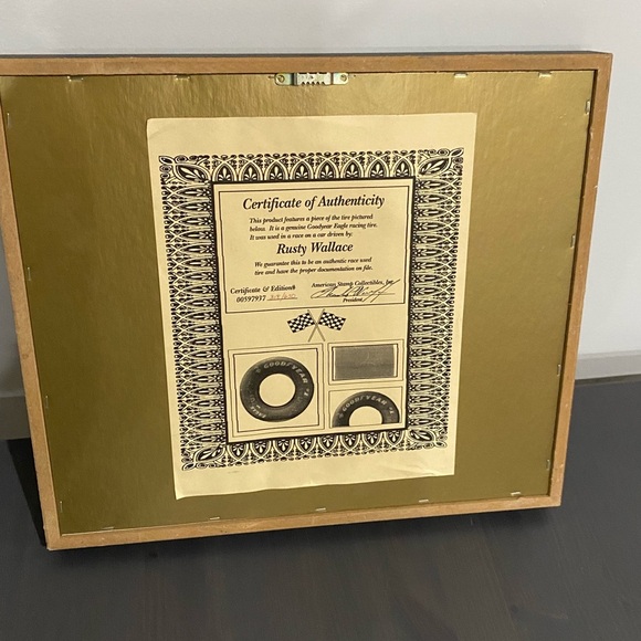 Rusty Wallace Authentic Racing Tire Showcase Box - Picture 5 of 8